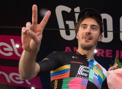 Bettiol samotnie dojechał do mety najdłuższego etapu Giro d'Italia