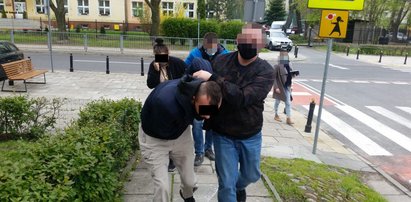 Nastolatka była kierowcą, jej 43-letni kochanek stał "na czatach", a kolega kradł. Przestępcze trio w rękach policji