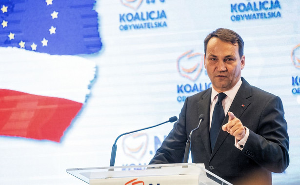 Sikorski o "ewakuacji" Brudzińskiego do PE: To budzi kontrowersje