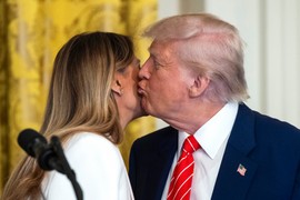 Zašto se Melanija nikada nije RAZVELA od Trampa, a toliko puta je to poželela: "Oni su dve POTPUNO RAZLIČITE LIČNOSTI", otkrivaju bliski prijatelji