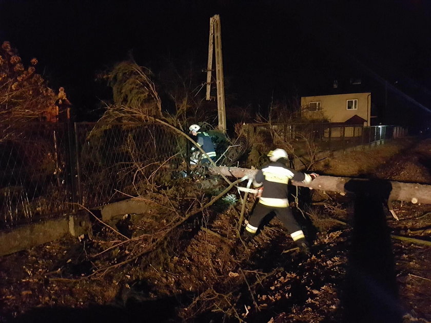 Zerwane dachy w Małopolsce. Strażacy wyjeżdżali 120 razy