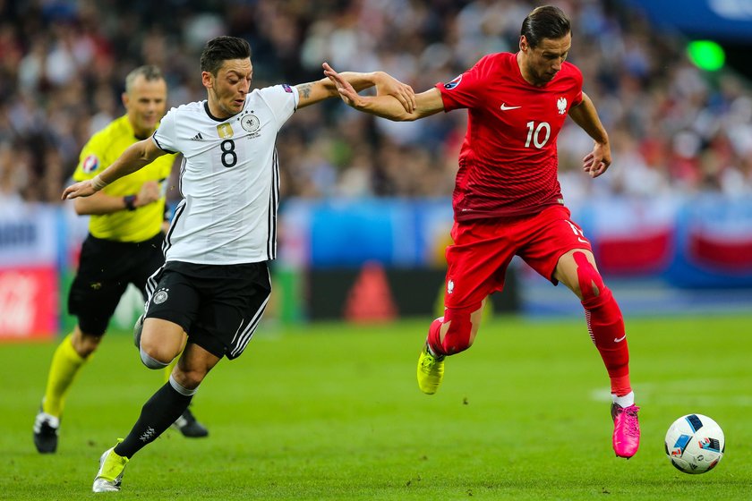 Grzegorz Krychowiak (POL), Thomas Muller (GER), pilka nozna, EURO 2016