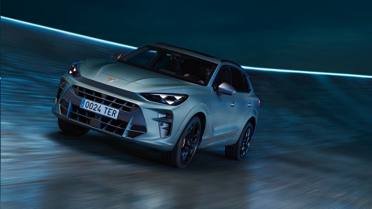 Már idén elkezdik Győrben ezt az új autót gyártani, pedig nem is Audi – fotók