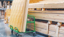 Dodatkowe cło. Pierwszy krok przeciwko rosyjskiej sklejce