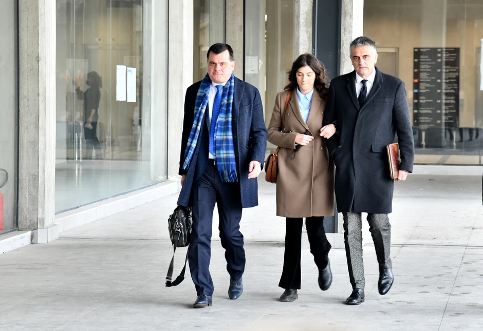 Iva Ilinčić ruku pod ruku sa ocem stigla na saslušanje