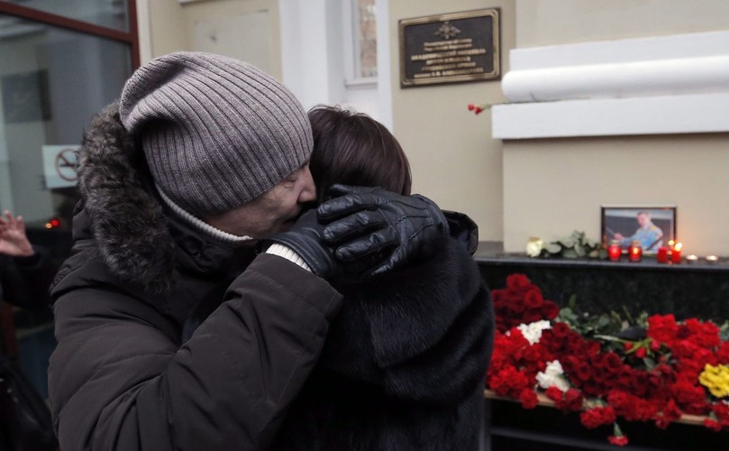 Przed siedziną Chóru Aleksandrowa