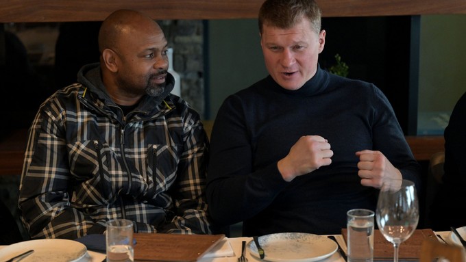 Nekad se tukli, sad su milioneri ručali u Beogradu: Svi ih znaju, ali ih ipak mnogi nisu prepoznali /VIDEO/