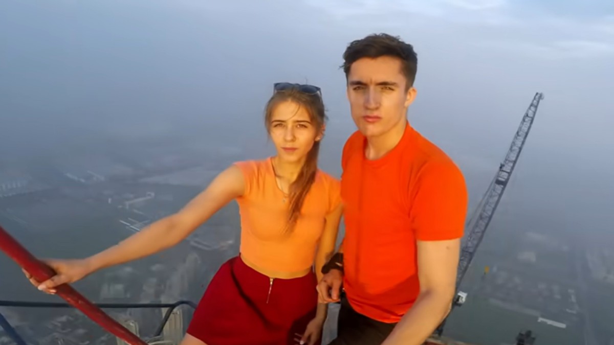 "Skywalkers: A Love Story" - Angela Nikolau i Ivan Berkus