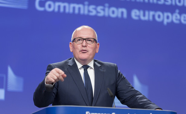 Timmermans ostro o Polsce. Wiceszef MSZ: To nie przystoi Komisji Europejskiej