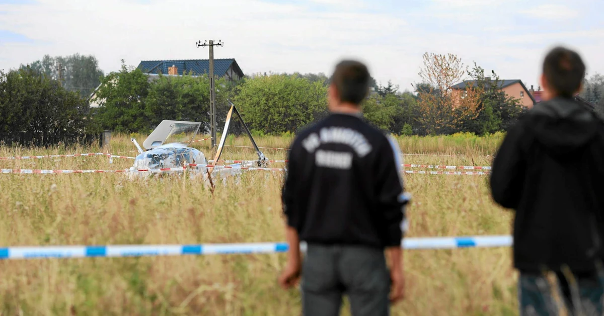 Śmigłowiec TVN24 kompletnie zniszczony. Zobacz ZDJĘCIA po wypadku