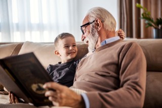 Ten piątek szczęśliwym dniem dla seniorów! ZUS szykuje wyjątkowy prezent