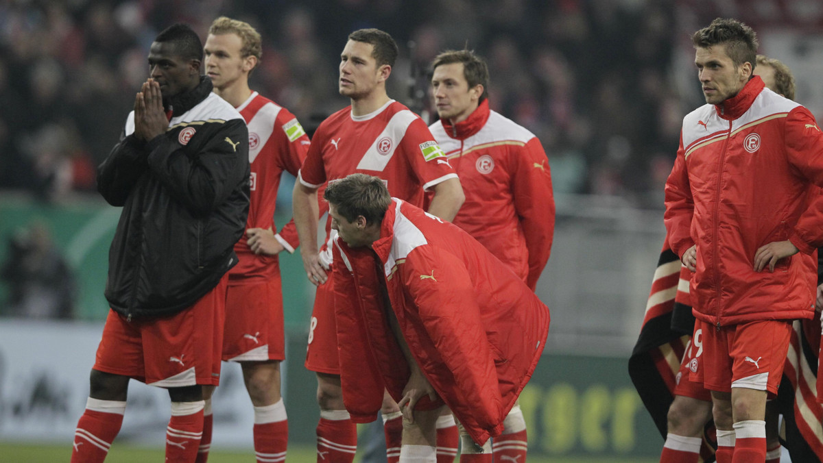 Fortuna Duesseldorf zremisowała na własnym boisku z MSV Duisburg 2:2 w spotkaniu 34. kolejki II ligi niemieckiej. Adam Matuszczyk cały mecz przesiedział na ławce rezerwowych gospodarzy, z kolei Tomasz Zahorski nie znalazł się w kadrze meczowej gości.