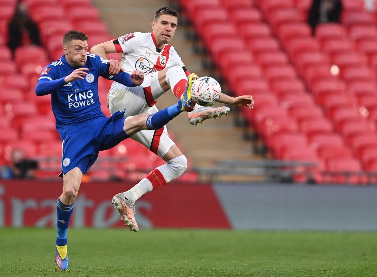 Jamie Vardy i Jan Bednarek