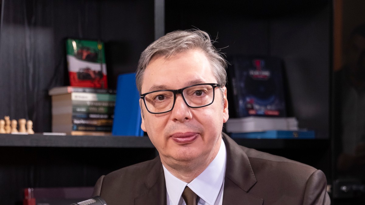 SKOČIO SAM SA STOLICE KAD SAM VIDEO DA KAMIONI STOJE! Vučić: Ekspo mora biti gotov do 1. decembra