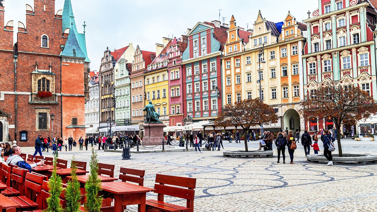 Powstaje III Wrocławska Diagnoza Społeczna. We wrześniu i w październiku dwa tysiące wrocławian odwiedzą ankieterzy z prośbą o odpowiedzi na pytanie dotyczące m.in. zdrowia, rodziny, stosunku do obcych, oceny wydarzeń Europejskiej Stolicy Kultury i The World Games.