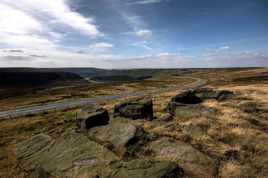 Saddleworth Moor - w tej okolicy znaleziono trzy ciała ofiar "Morderców z Wrzosowisk"