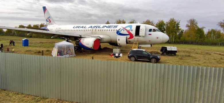 Co zrobić z airbusem na środku pola? Rosjanie chcą TYM wystartować