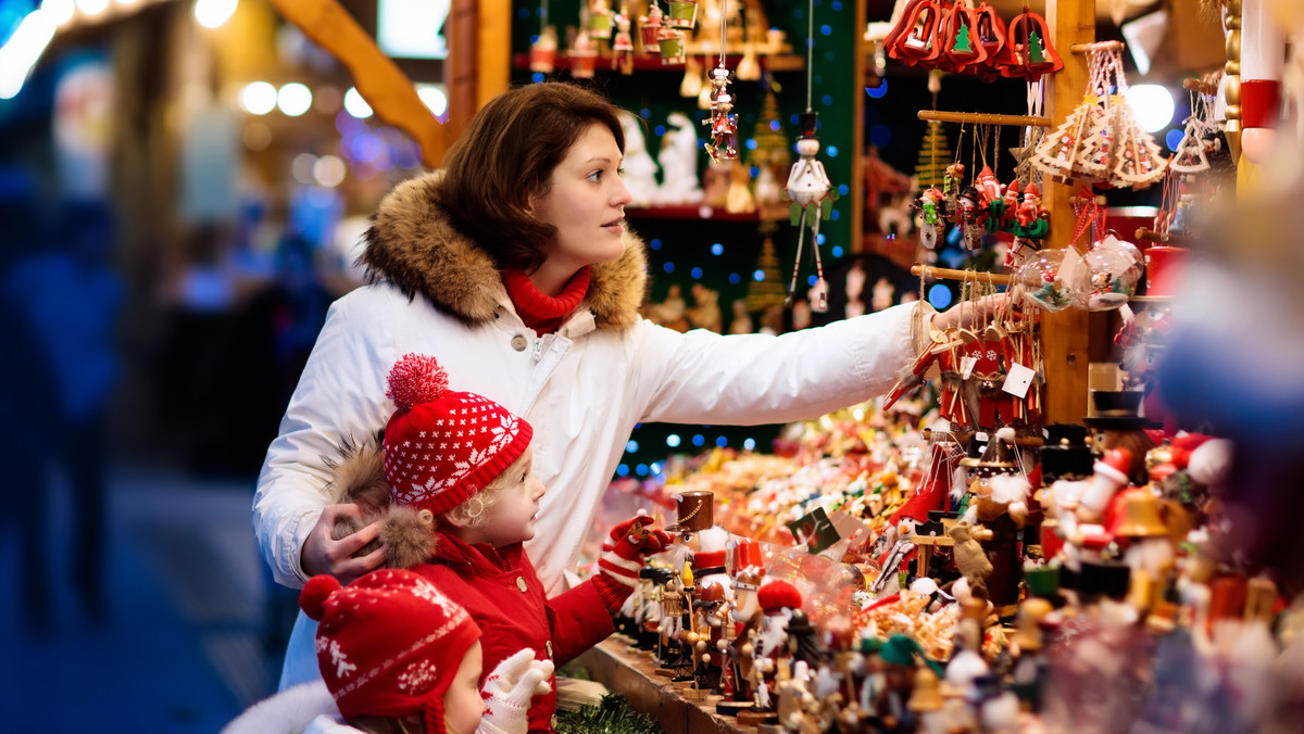 Jak zaoszczędzić na świątecznych wydatkach? Kilka praktycznych wskazówek