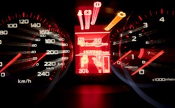 Licznik cofnięty o milion kilometrów. Mercedes nowym rekordzistą Polski