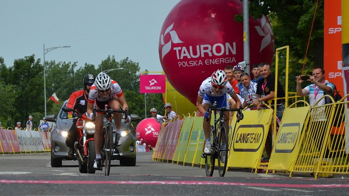 Agnieszka Skalniak (TKK Pacific Nestle Fitness Cycling Team) została mistrzynią Polski juniorek w wyścigu ze startu wspólnego w Sobótce. Srebrny medal zdobyła Daria Pikulik (BCM Nowatex Ziemia Darłowska), a brązowy Justyna Kaczkowska (UKS Gimnazjum Twoja Merida Imelin).