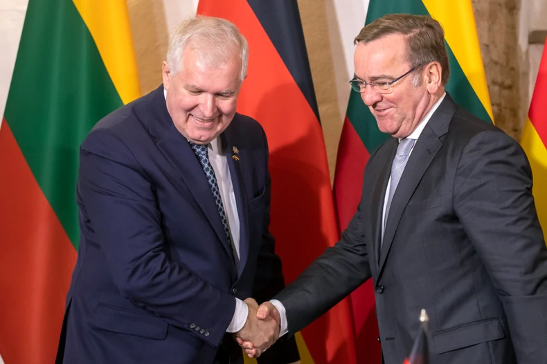 Arvidas Anusauskas i Boris Pistorijus u Vilnjusu 18. decembra