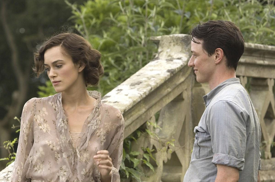 Keira Knightley i James McAvoy w filmie "Pokuta" (2007)