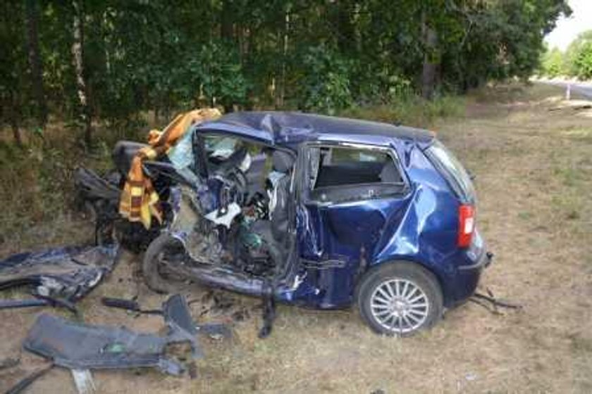 W wypadku zginęła jedna osoba, a jedenaście trafiło do szpitali