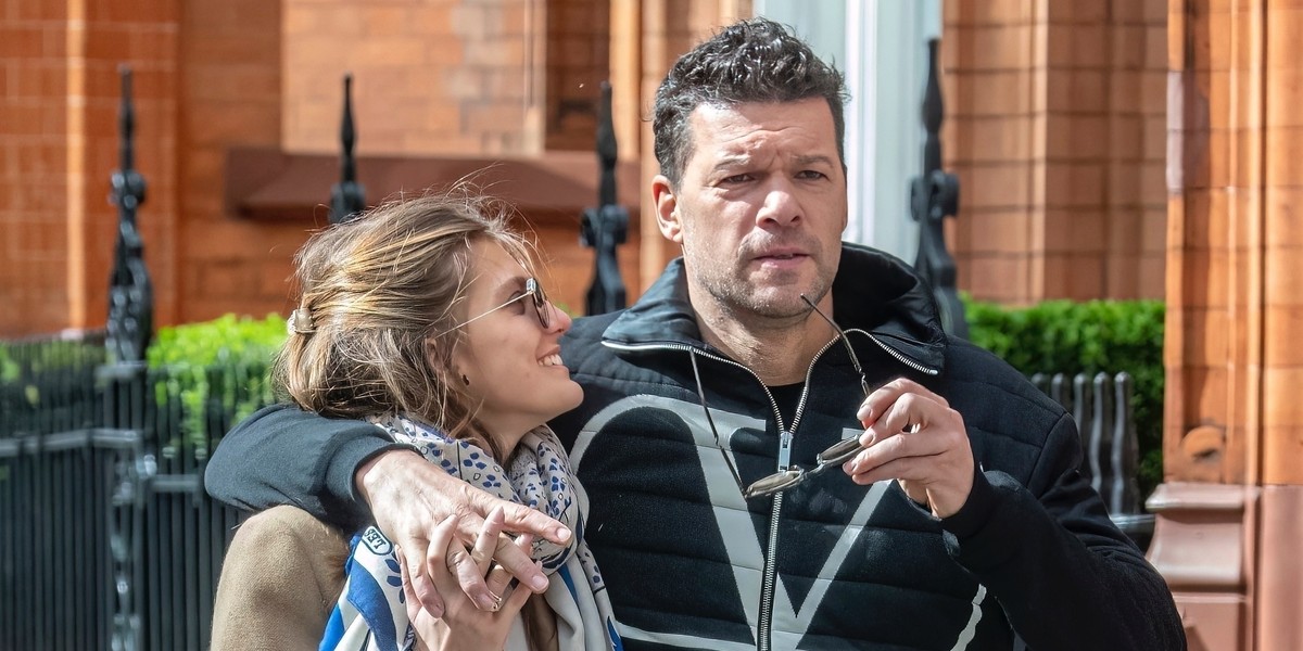 Michael Ballack i jego ukochana Sophia Schneiderhan podczas romantycznego spaceru londyńskimi uliczkami. 