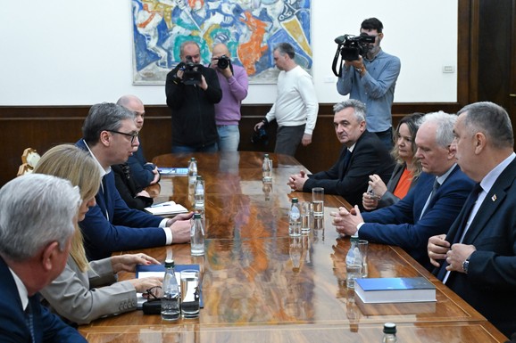 Vučić danas nastavlja konsultacije: Razgovaraće sa predstavnicima tri stranke