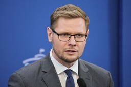 kłopoty posła pis. jest wniosek