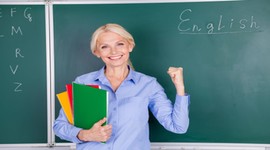 Pensum nauczycieli 2026. MEN planuje zmiany, nauczyciele wypowiedzieli się w ankiecie. Tyle chcą pracować i zarabiać