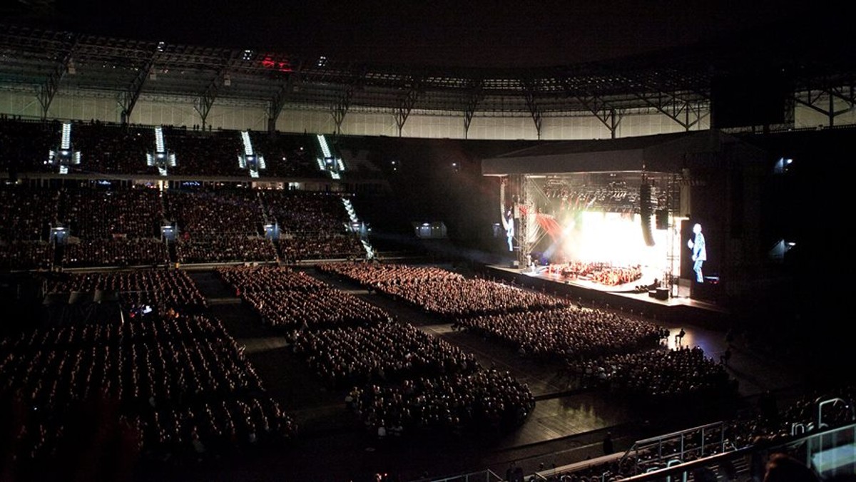 Po Linkin Park, to James Blunt będzie kolejną gwiazdą, która zaśpiewa na Stadionie Wrocław. Dziś koncert brytyjskiego piosenkarza potwierdzili przedstawiciele stadionowej spółki. Występ odbędzie się 22 czerwca w ramach festiwalu Wromantic.