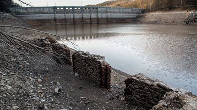 Zatopiona historia na Dolnym Śląsku. Niemiecka wieś na dnie jeziora