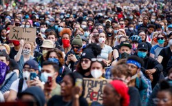 "Trump jest rasistą". Tysiące ludzi protestuje w Waszyngtonie
