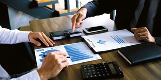 Kredyt dla firm w trudnych czasach? Korzystnie, online, bez zbędnej dokumentacji