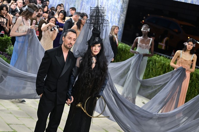 Met Gala, Madona i Entoni Vakarelo