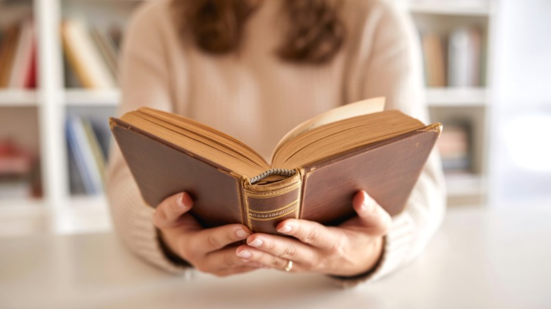 Arcydzieła światowej literatury. Dopasuj powieść do autora. Przyjemny quiz dla moli książkowych