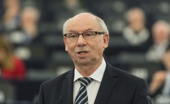 Lewandowski bije w PiS cytatem z Margaret Thatcher: Obudzili postawy roszczeniowe, 'państwo da'