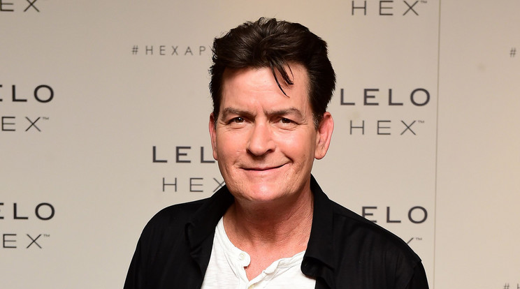 Charlie Sheen meglepő változtatásokat vezetett be életében/Fotó: Northfoto