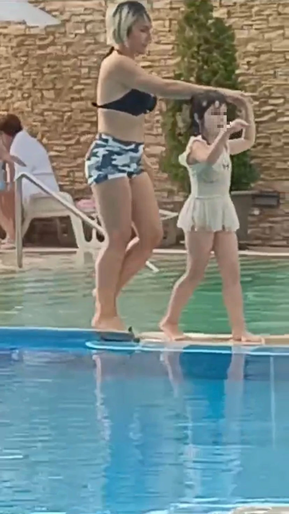 Jovana Jeremić sa ćerkom Leom