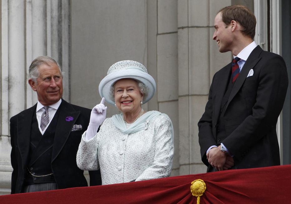 Károly herceg, Erzsébet királynő, Vilmos herceg / Fotó: Northfoto