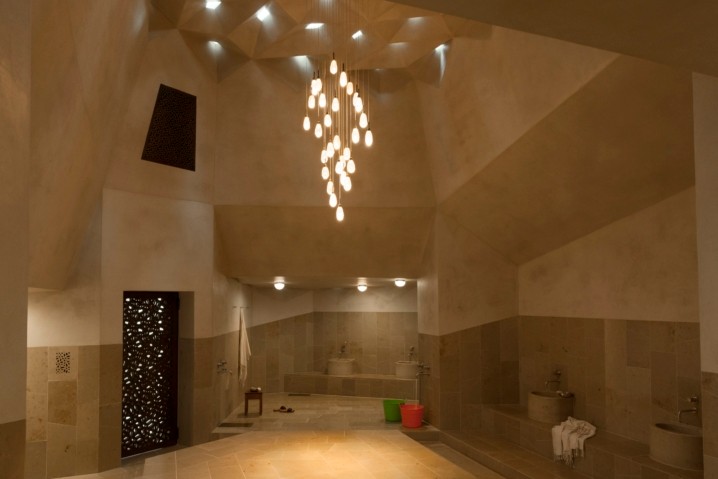 Trois fois par semaine, le Hammam Basar de Zurich est ouvert uniquement aux femmes. 