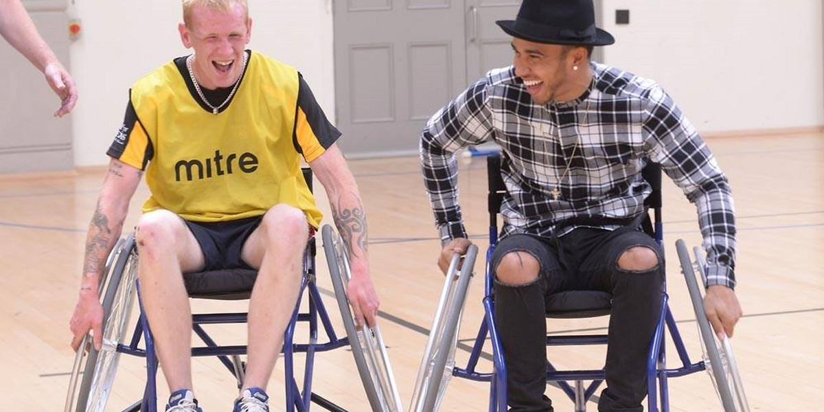 Lewis Hamilton wsparł rannych żołnierzy w ramach 2014 Invictus Games!