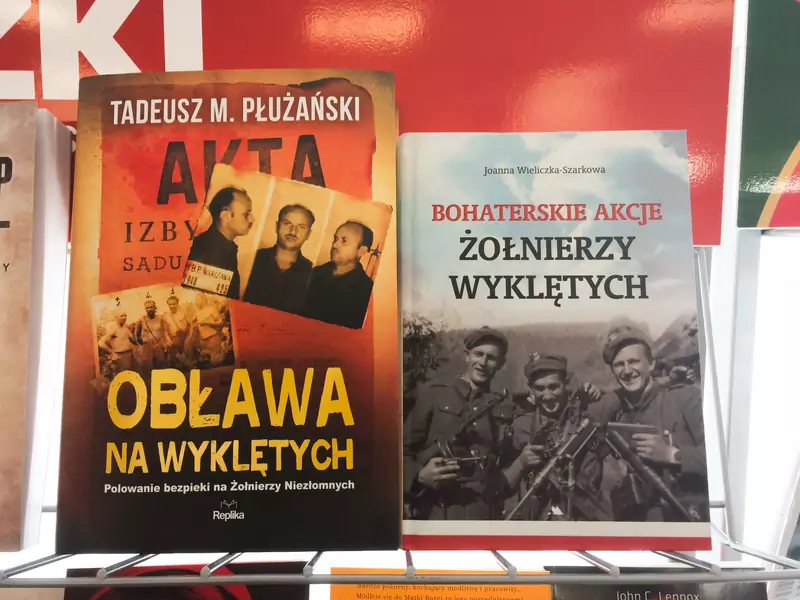 Armia Krajowa? Lech Wałęsa? Na Poczcie Polskiej są tylko żołnierze wyklęci i Lech Kaczyński