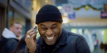 Ways to make phone calls with your boyfriend interesting
