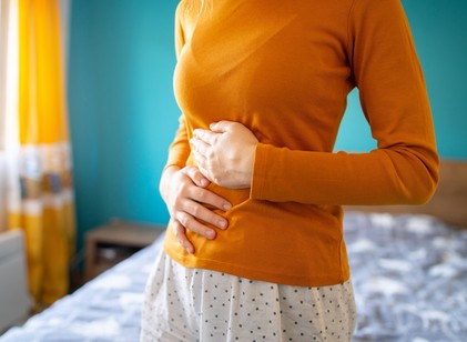 Rendszeresen puffad? Endometriózis és petefészekciszta is okozhatja című cikk nyitóképe
