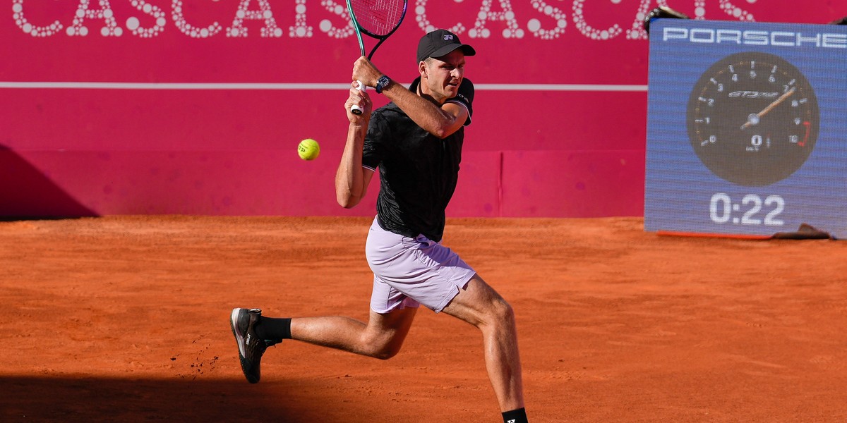 Poszło szybko i gładko. Hubert Hurkacz w finale turnieju w Estoril!