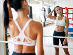 Siłownia i włosy - ten duet nie zawsze się lubi...