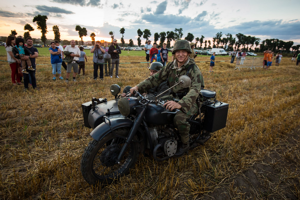 PODRZECZE ZLOT GRUP REKONSTRUKCYJNYCH (Strefa Militarna)