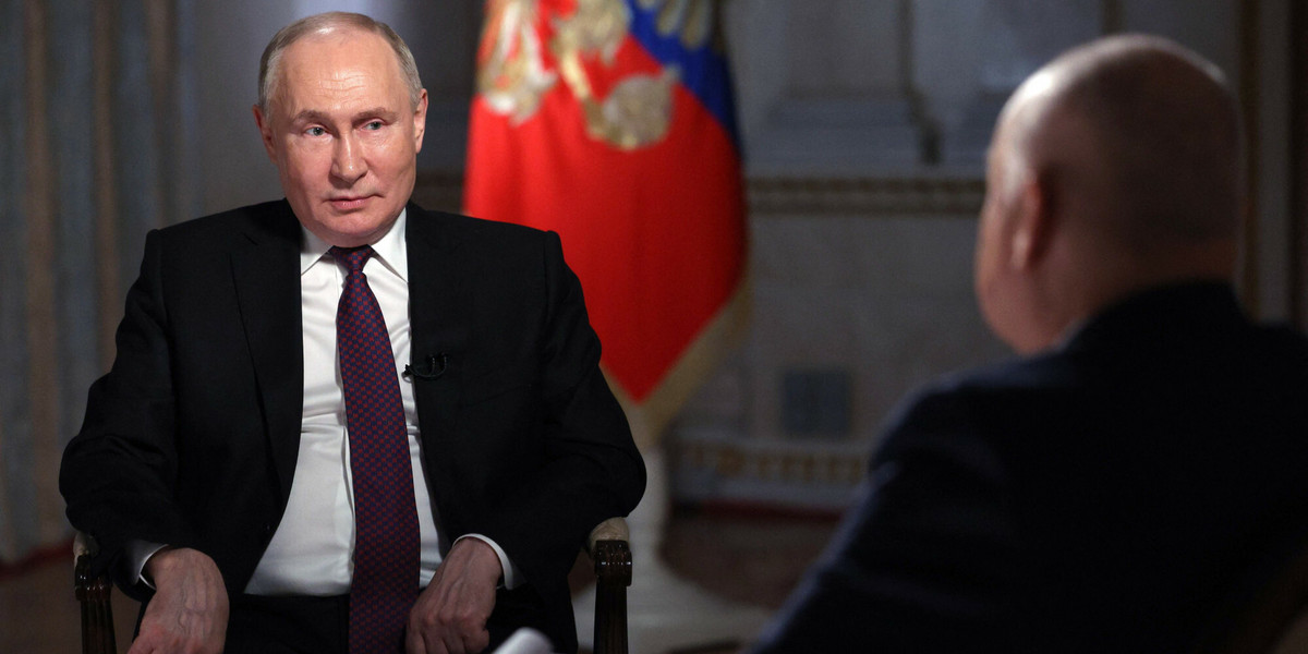 Władimir Putin przyznał, że Rosja przechodzi trudny czas